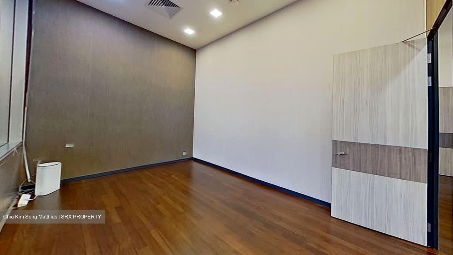 Robinson Square (D1), Office #598119041